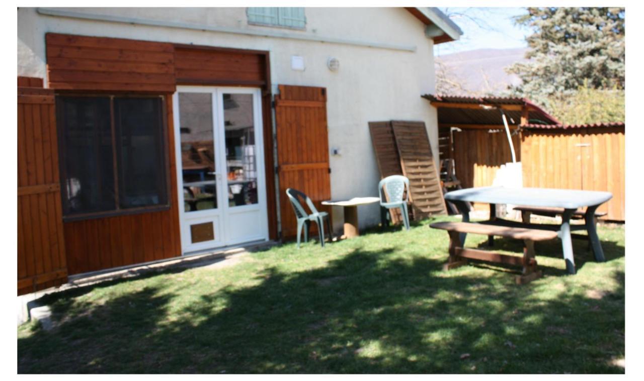 Petit Studio, Bien Equipe, A La Campagne Marcoux  Buitenkant foto